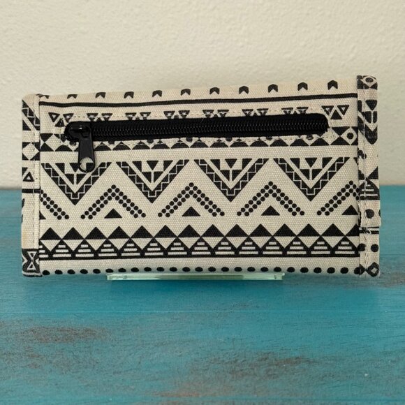 Kavu Mondo Spender Tri-Fold Design Wallet Clutch Travel Organizer Black & Cream - Picture 9 of 9